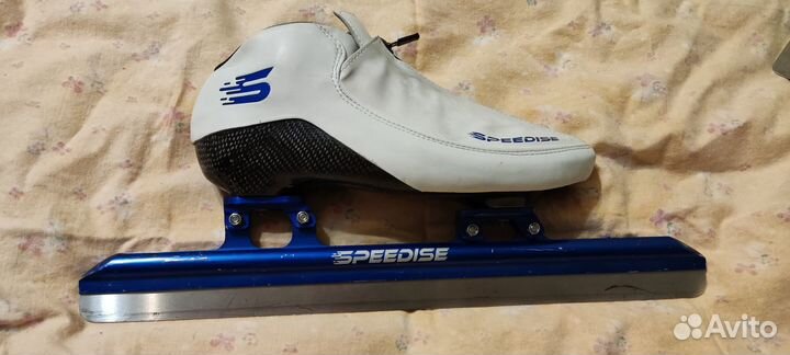 Конькобежные коньки