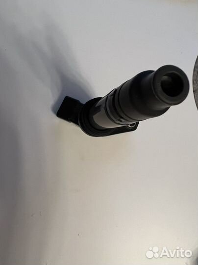 Катушка зажигания 30684245 volvo LR002954