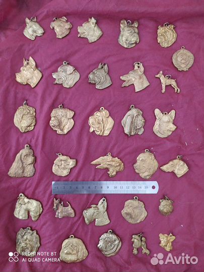 Бронзовые брелоки породы собак