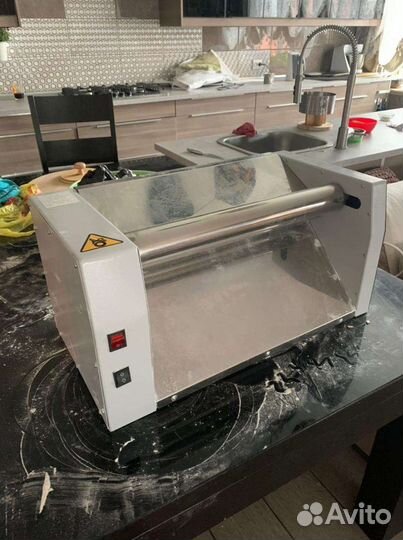 Электрическая тестораскаточная машина для Просфоры