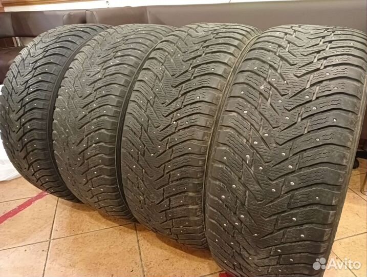 Nokian Tyres Hakkapeliitta 8 SUV 265/50 R20