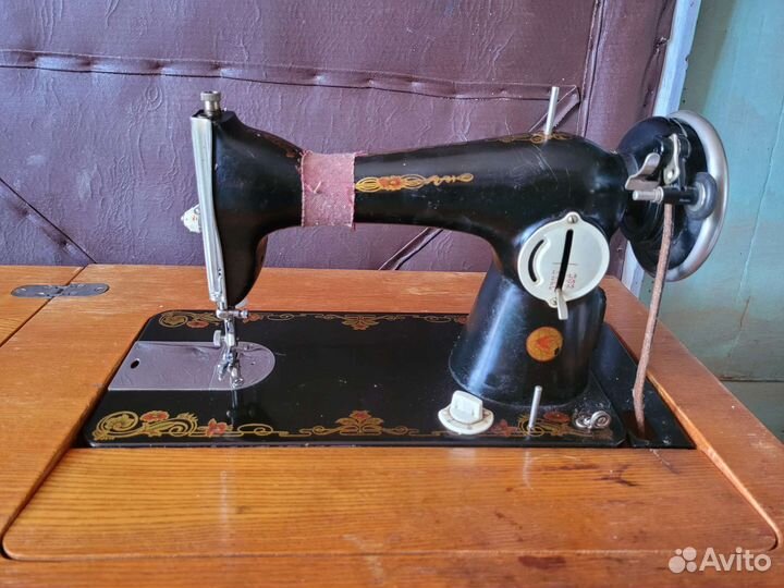 Швейная машина