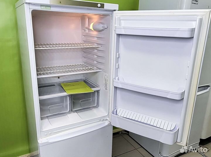 Холодильник Indesit 150см