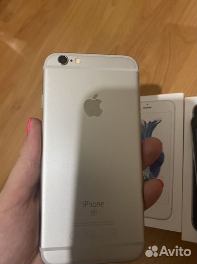 iPhone 6S, 32 ГБ