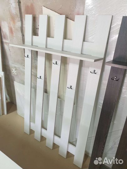 Вешалка в прихожую