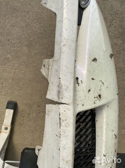 Бампер передний lexus is250 c