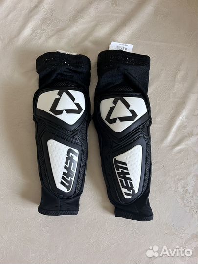 Налокотники подростковые Leatt Contour Junior