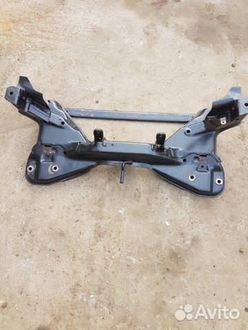 Балка подмоторная передняя Volvo S40 седан 1 1999