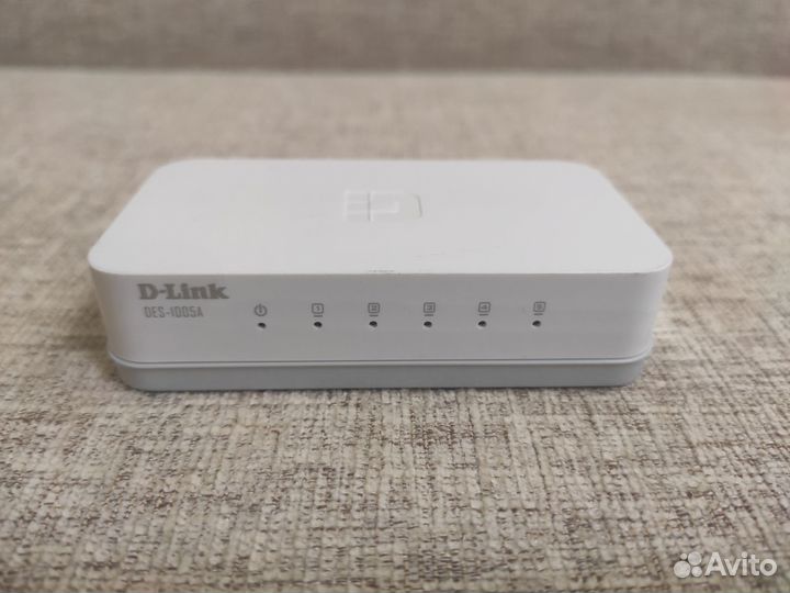 Коммутатор D-Link DES-1005A/E