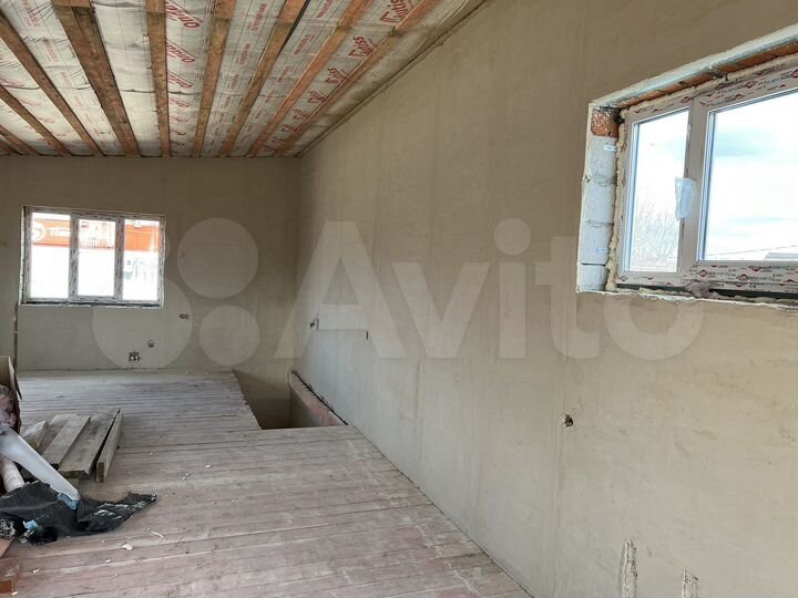 Коттедж 194 м² на участке 6 сот.