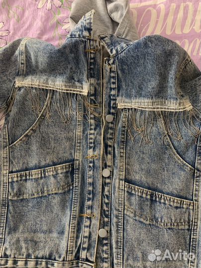 Джинсовая куртка