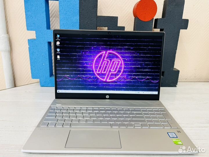 Игровой ноутбук i5-8250/8gb/ips/ssd 1tb