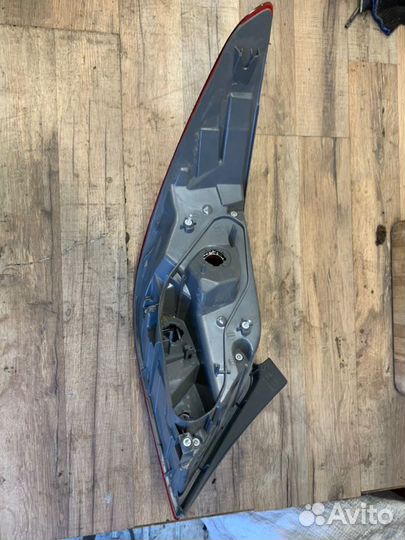 Стоп-сигнал Hyundai Solaris 1