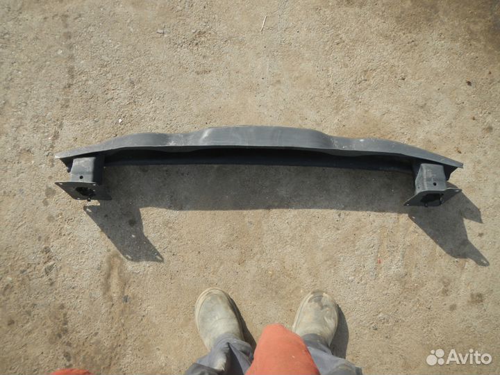 Усилитель заднего бампера для Volkswagen Tiguan