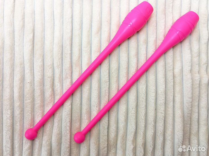 Булавы гимнастические