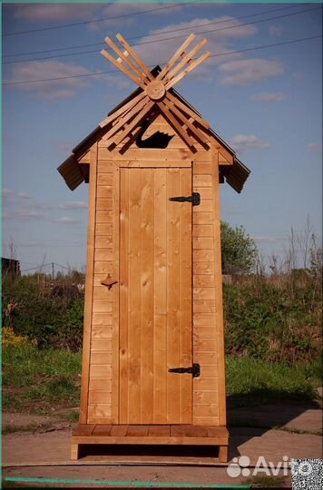 Уличный туалет с установкой