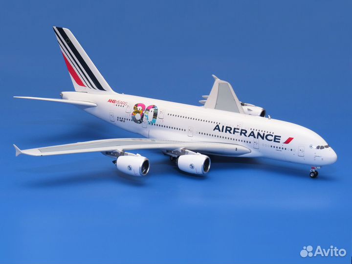 Модель самолёта Airbus A380-800 Air France (1:400)
