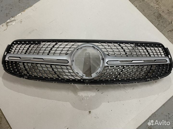 GLC C253 Coupe решетка радиатора