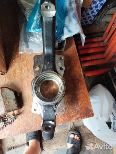 Поворотный кулак правый