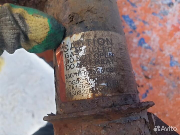 Стойка передняя левая Ford Mondeo 5 2014-2019