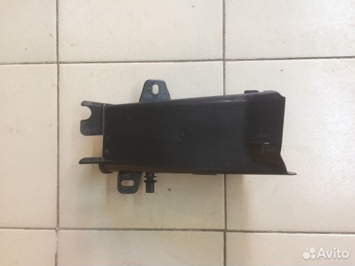 BMW F10 Воздуховод тормозов правый с Япони