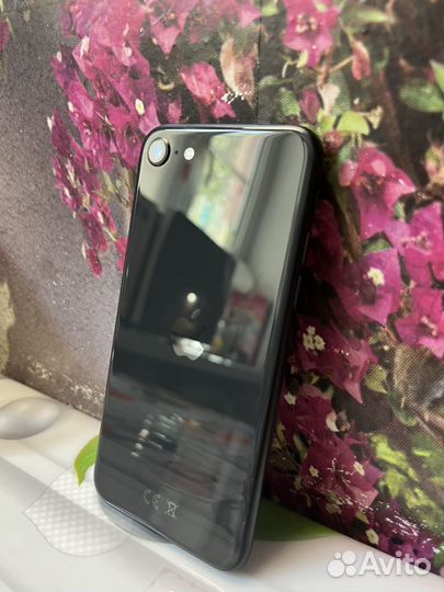 iPhone SE (2020), 256 ГБ