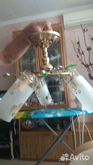 Люстра на 3 лампочки
