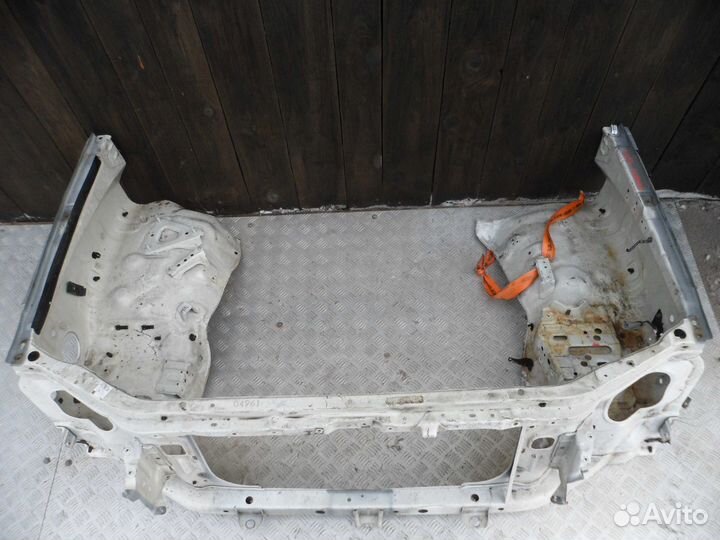 Передняя часть кузова Toyota Sequoia 1 K30,K40