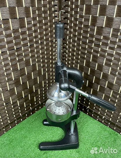 Соковыжималка для граната и цитрусовых