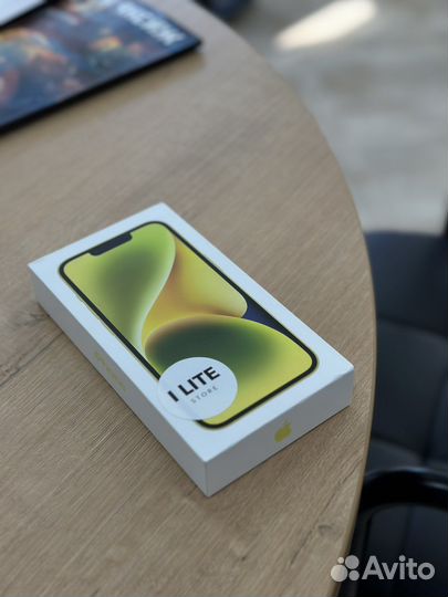 iPhone 14, 256 ГБ