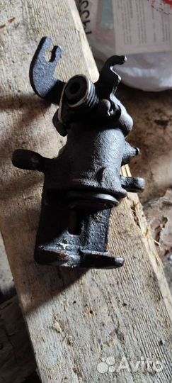 Суппорта задние kia cerato 1 ld