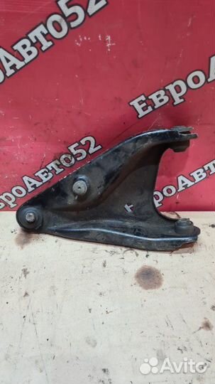 Рычаг подвески нижний передний правый Renault