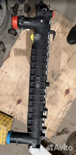 Радиатор охлаждения двигателя audi A4 94-01