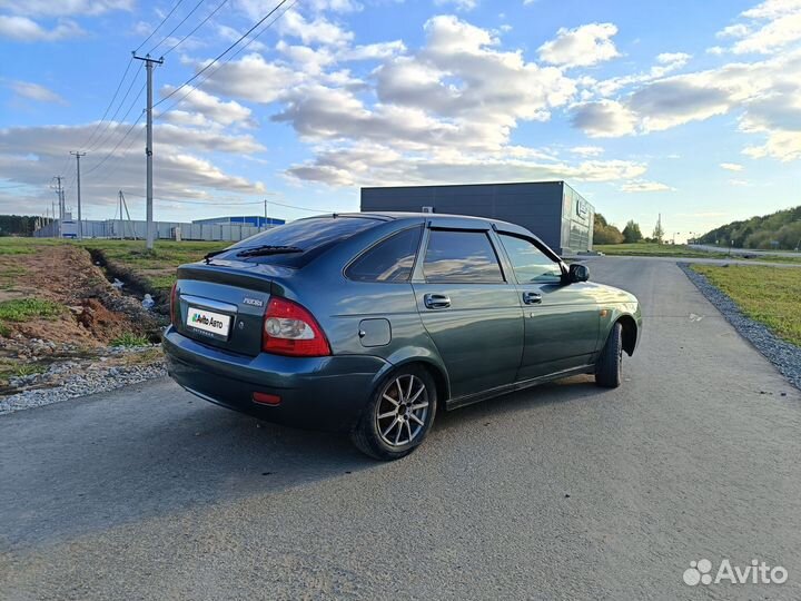 LADA Priora 1.6 МТ, 2010, 180 000 км