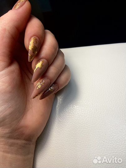 Маникюр, наращивание ногтей