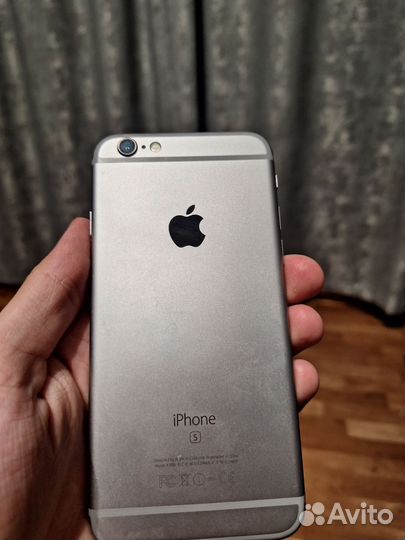 Телефон iPhone 6s