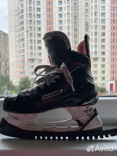 Профессиональные хоккейные коньки bauer vapor