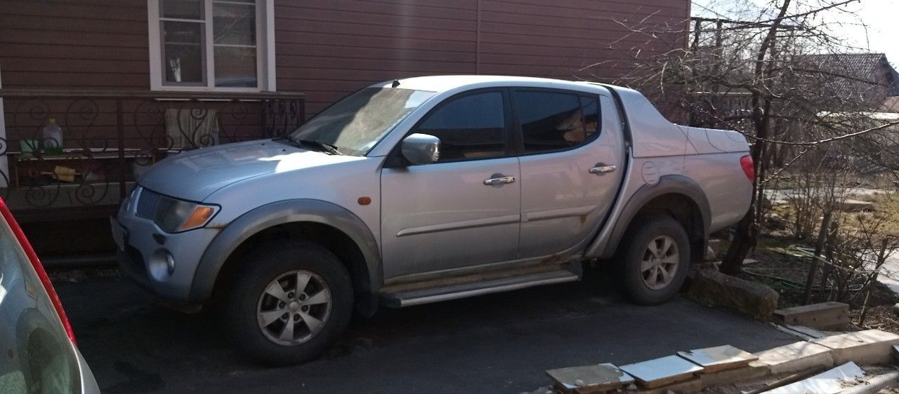 Mitsubishi L200: фото владельца