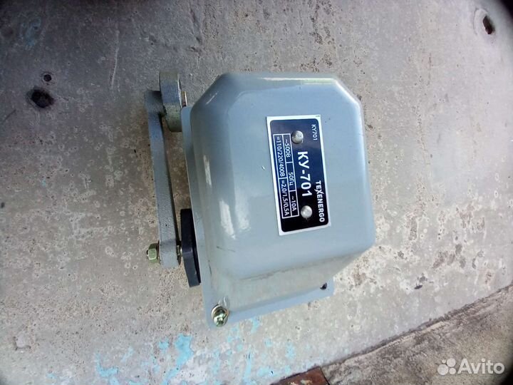 Магнитный пускатель,гидротолкатель