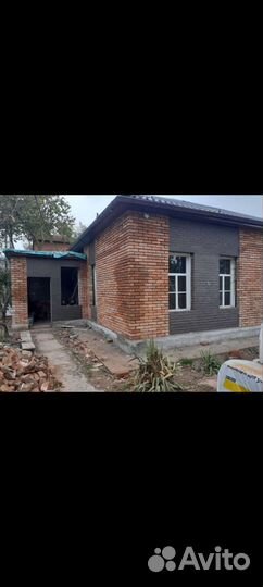 Бригада строителей