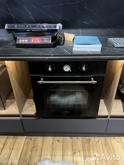 Духовой шкаф