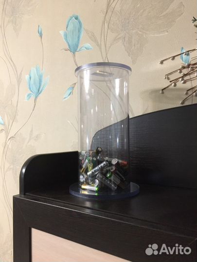 Контейнер под батарейки и крышки