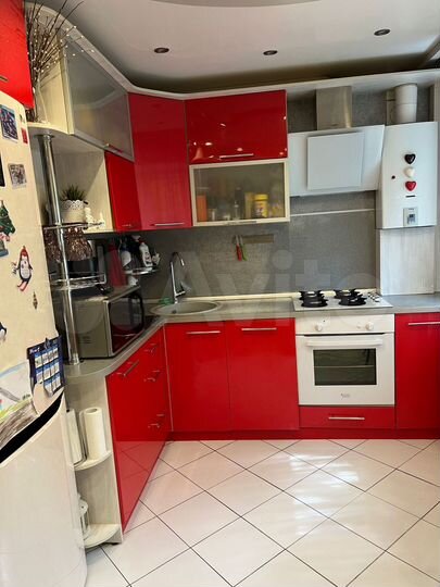 3-к. квартира, 60 м², 1/4 эт.