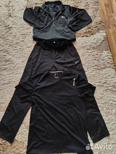 Спортивный костюм и футболка Reebok