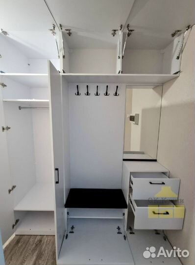 Встраиваемый шкаф