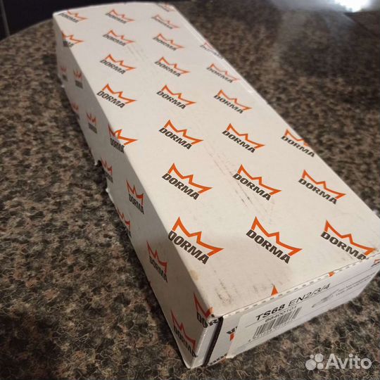 Доводчик дверной dorma