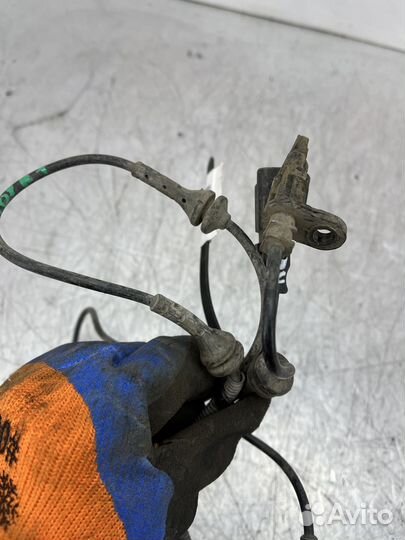 Датчик ABS правый передний Peugeot 407