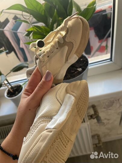 Кроссовки детские