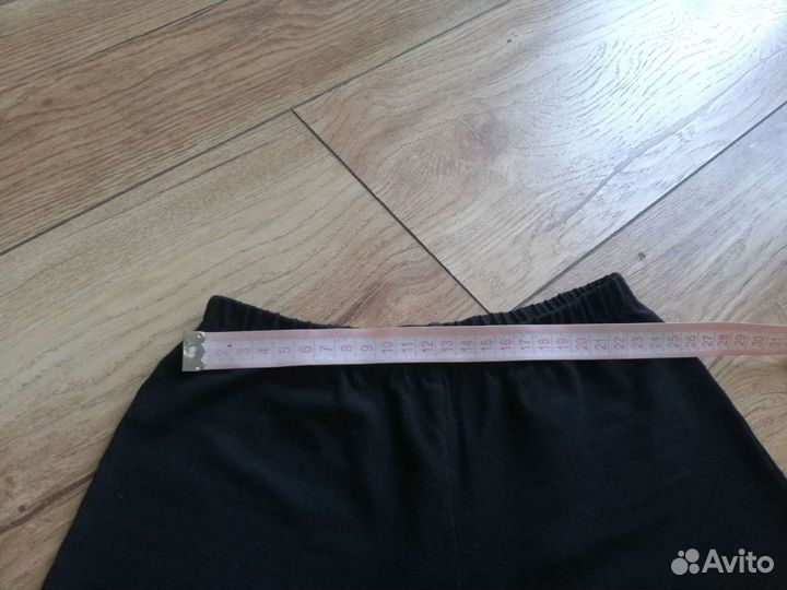 Спортивные шорты (футболка в подарок)