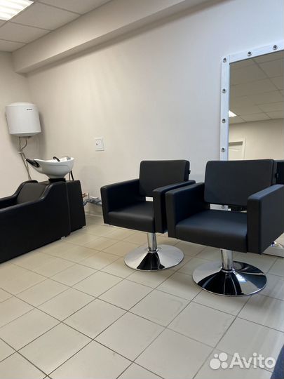 Парикмахерское кресло